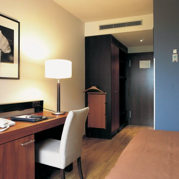 Канальный промышленный фанкойл Daikin FWE02CT